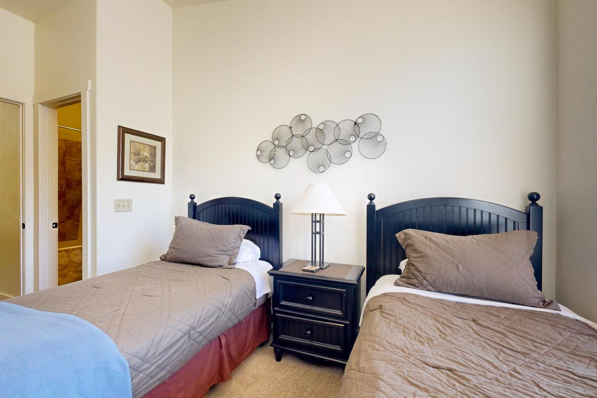 פארק סיטי Newpark Townhomes 28 מראה חיצוני תמונה