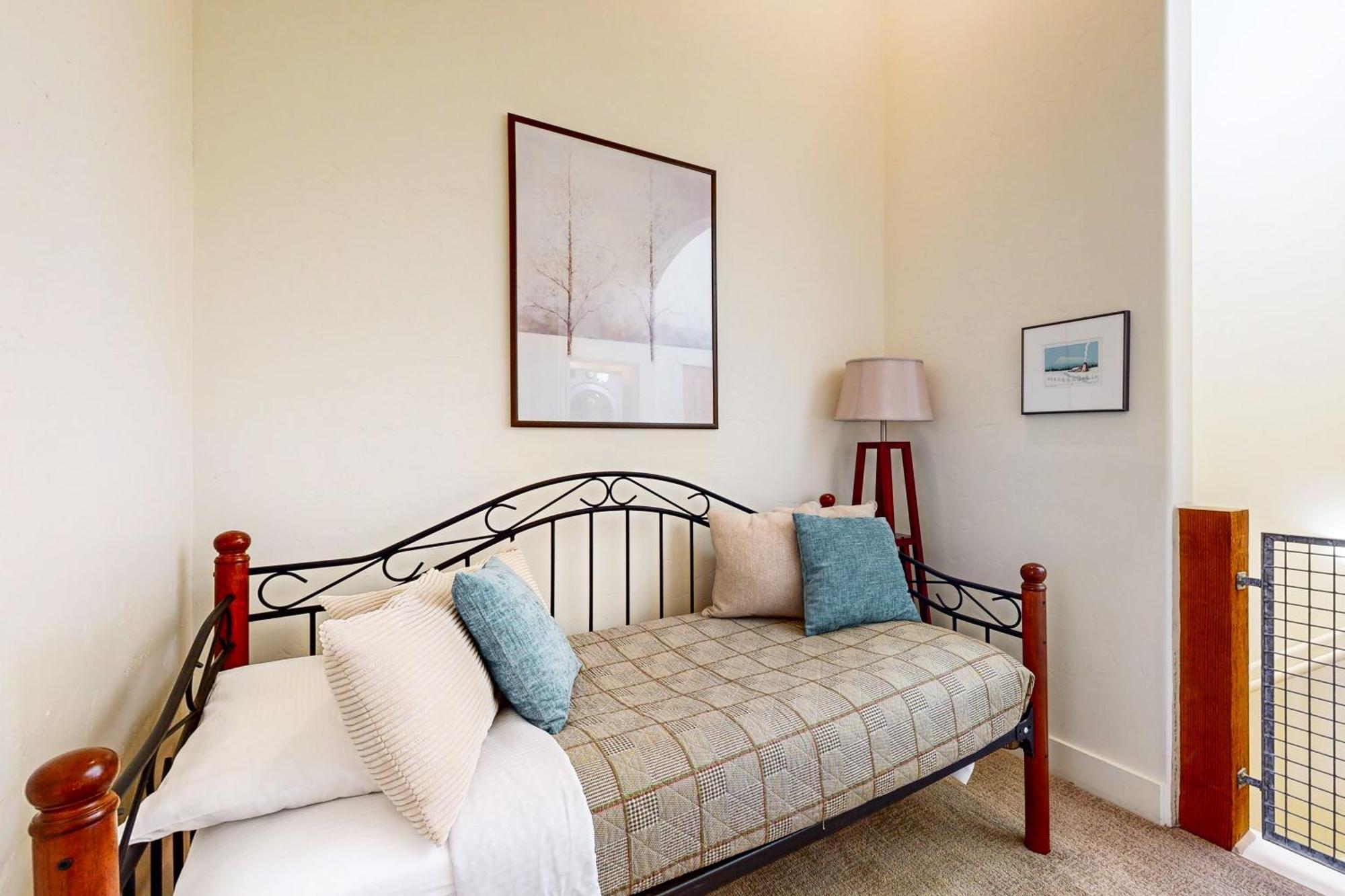 פארק סיטי Newpark Townhomes 28 מראה חיצוני תמונה